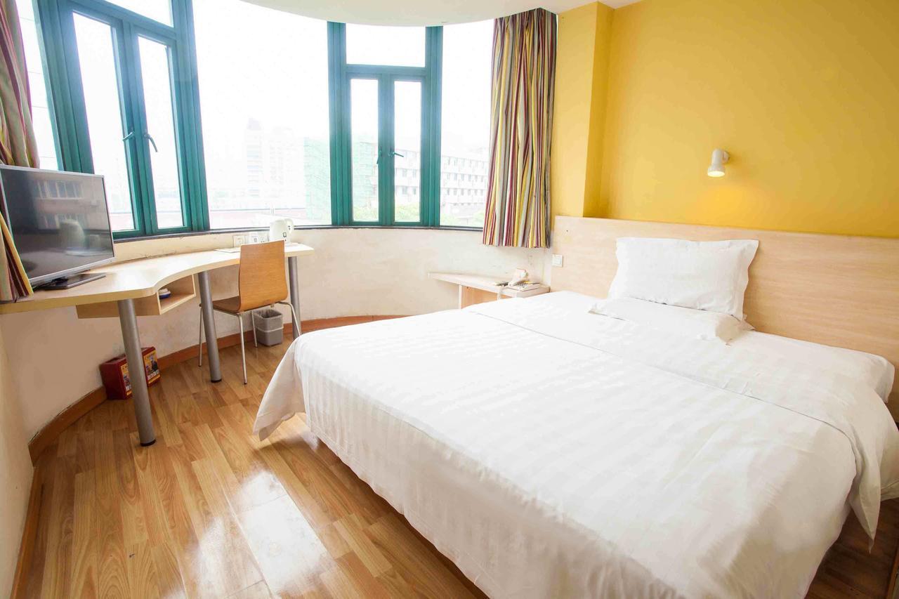 7Days Inn Huaihua Mayang Binhe Road Екстериор снимка